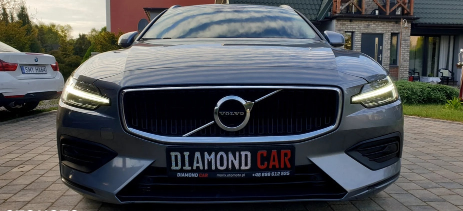 Volvo V60 cena 79900 przebieg: 139000, rok produkcji 2019 z Sulejów małe 596
